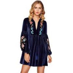 Embroidered Blue Velvet Puff Sleeve Dress - M